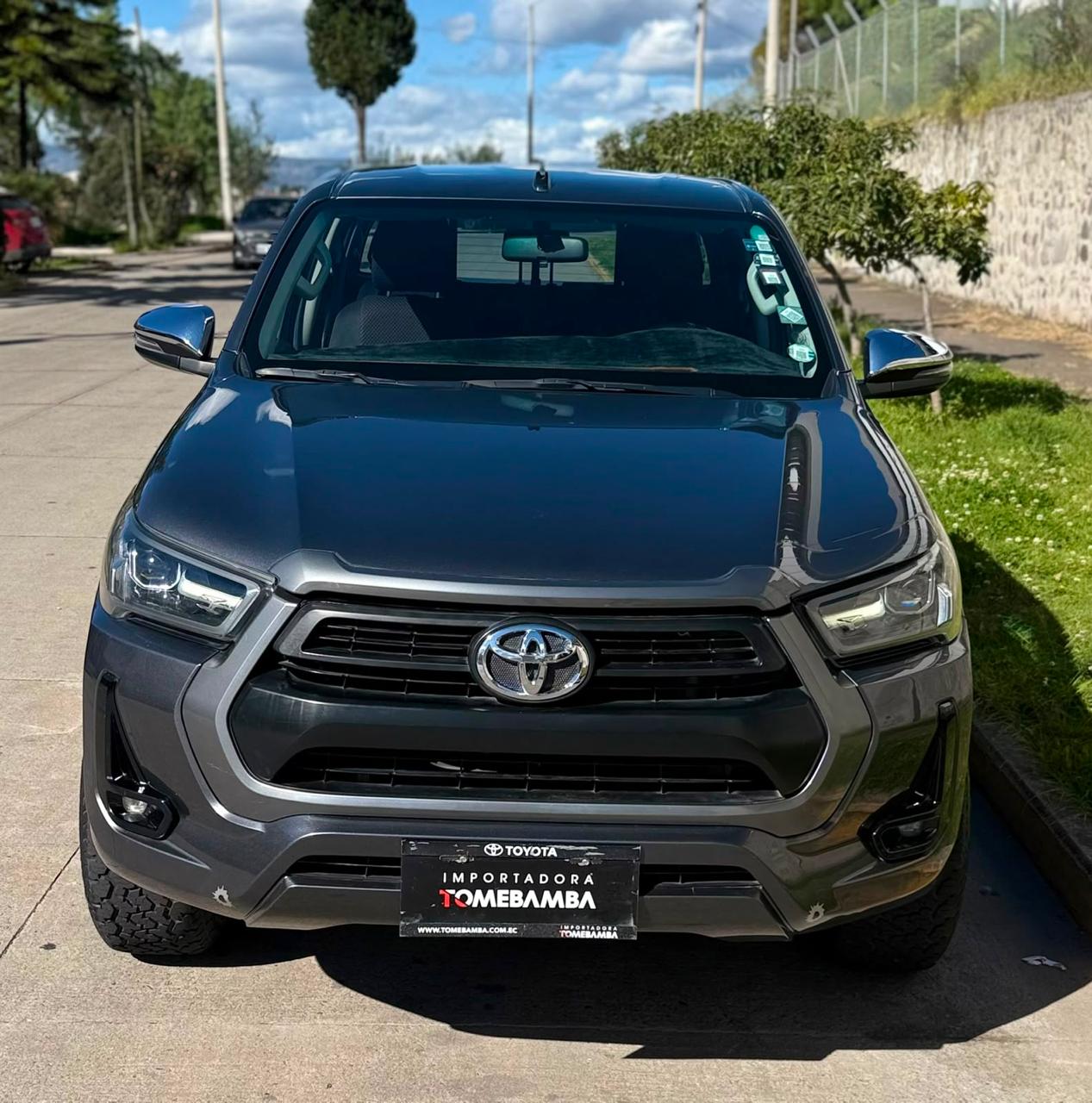 Toyota Hilux 2022 - Vista 2
